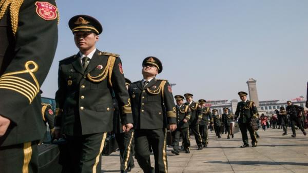 2017年3月3日,中共人民政治协商会议在北京人民大会堂开幕,图为参加会议的中共军队代表。(图片来源:Getty Images)