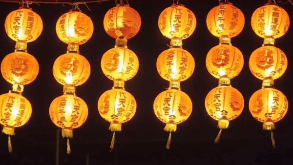 黄灯笼。（图片来源:视频截图chenjing/看中国）