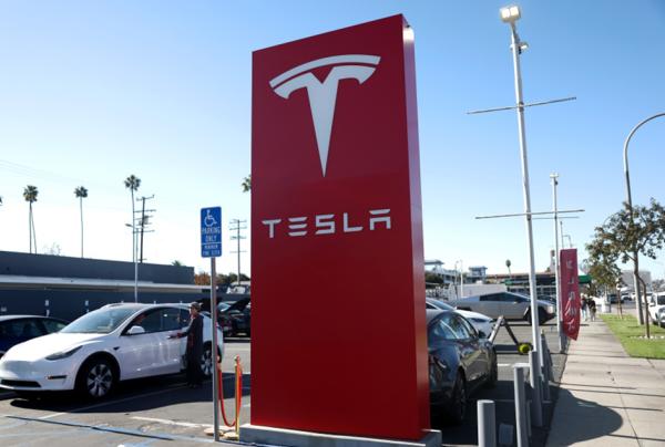 美国一家特斯拉经销商店（Getty Images）