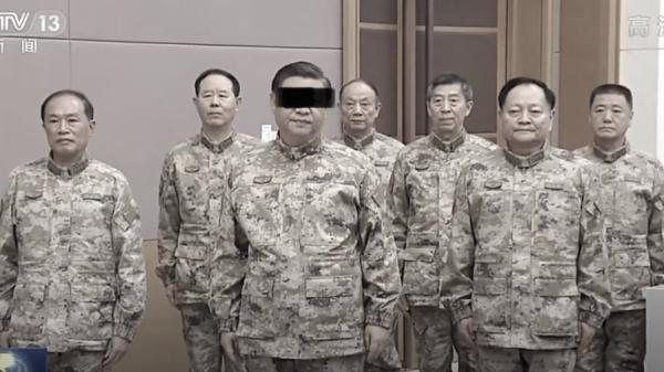 民间戏称，“与习同框者，不久必出事”。（图片来源： 网络图片