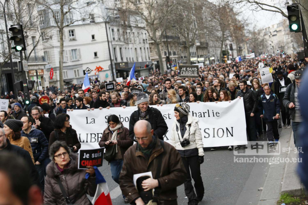 巴黎反恐大游行150万人 史无前例 (图组3) La plus grande manifestation enregistrée dans l'histoire de France (III) 巴黎反恐大游行150万人 史无前例 (图组3) La plus grande manifestation enregistrée dans l'histoire de France (III)