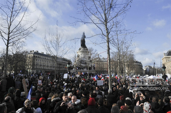 巴黎反恐大游行150万人 史无前例 (图组4) La plus grande manifestation enregistrée dans l'histoire de France (IV) 巴黎反恐大游行150万人 史无前例 (图组4) La plus grande manifestation enregistrée dans l'histoire de France (IV)